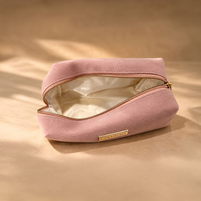 Chengavi Signature Pouch